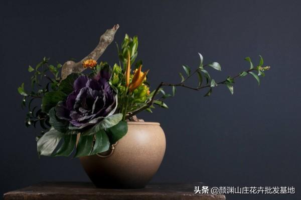 插花技巧与搭配(初学者必备的插花基础)