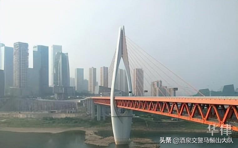 摩托车不戴头盔扣几分