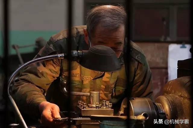 八级钳工是什么级别