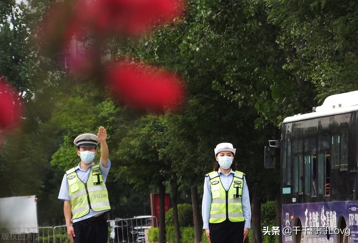 干辅警好还是干消防员好